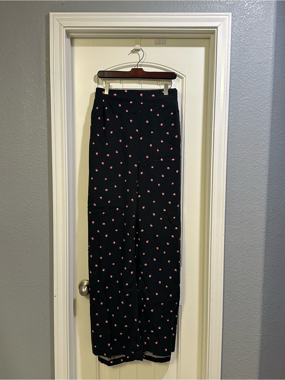 Wide-Leg Black Pants with Pink Dot Print